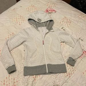 Lululemon Athletica size 6 White Gray Polka Dot Jacket Size 6